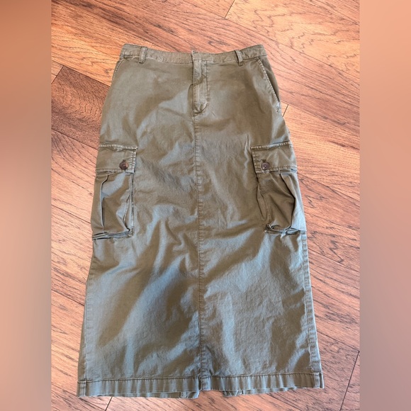 Gap Olive Utility Cargo Skirt - Picture 3 of 10